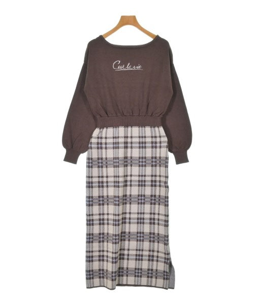 PROPORTION BODY DRESSING ชุดเดรส