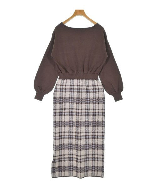 PROPORTION BODY DRESSING ชุดเดรส