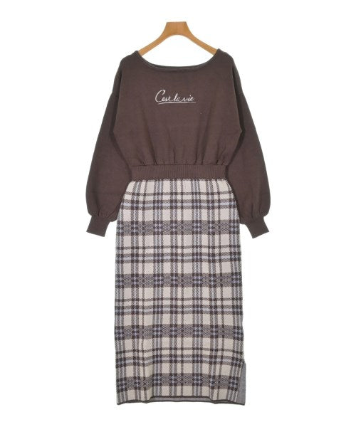 PROPORTION BODY DRESSING ชุดเดรส