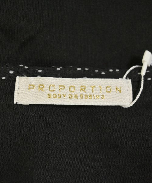 PROPORTION BODY DRESSING เสื้อยืด/เสื้อท็อปส์