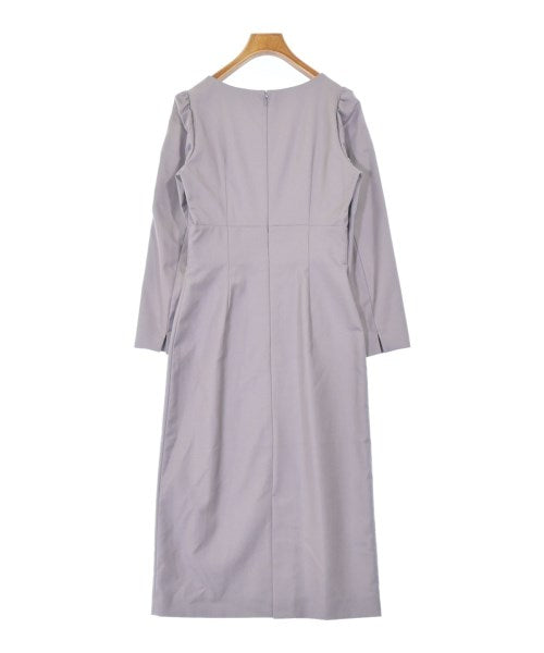 PROPORTION BODY DRESSING ชุดเดรส