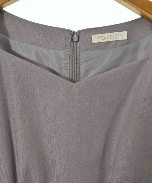 PROPORTION BODY DRESSING ชุดเดรส