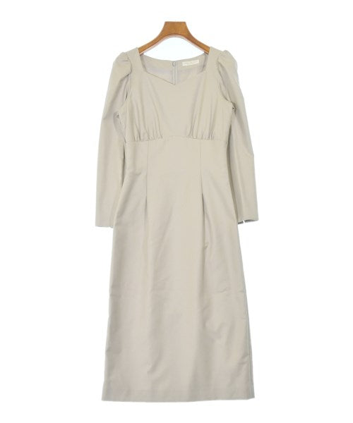 PROPORTION BODY DRESSING ชุดเดรส