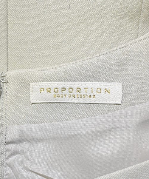 PROPORTION BODY DRESSING ชุดเดรส