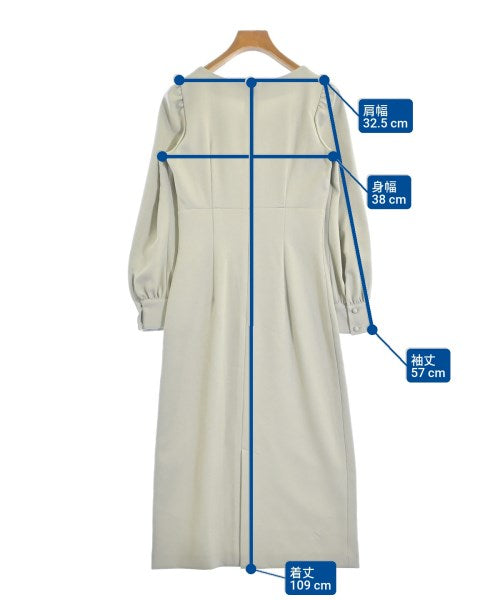 PROPORTION BODY DRESSING ชุดเดรส