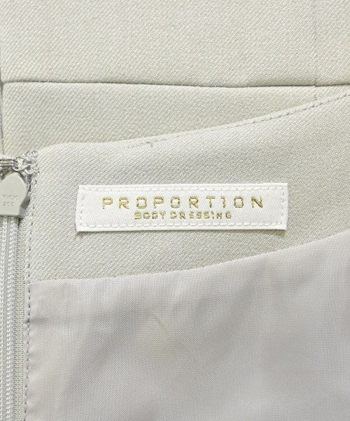 PROPORTION BODY DRESSING ชุดเดรส
