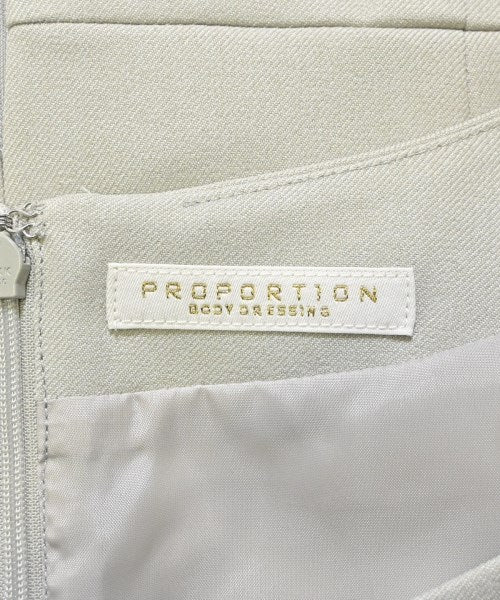 PROPORTION BODY DRESSING ชุดเดรส