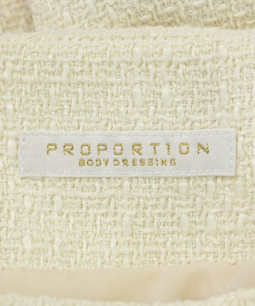 PROPORTION BODY DRESSING กระโปรงสั้น