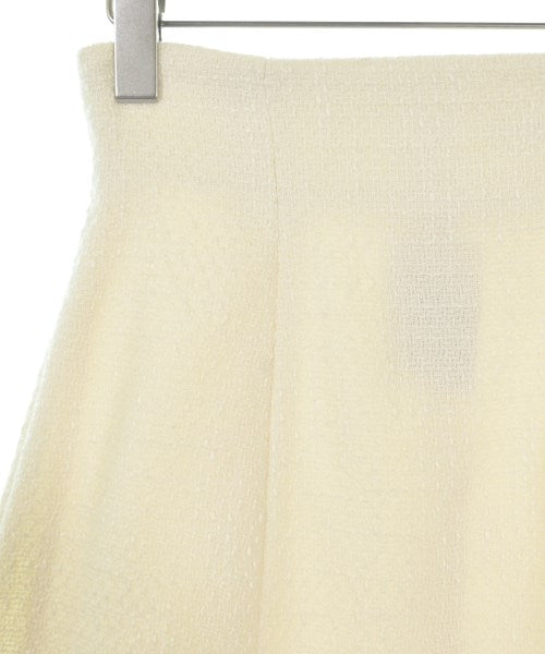 PROPORTION BODY DRESSING กระโปรงสั้น