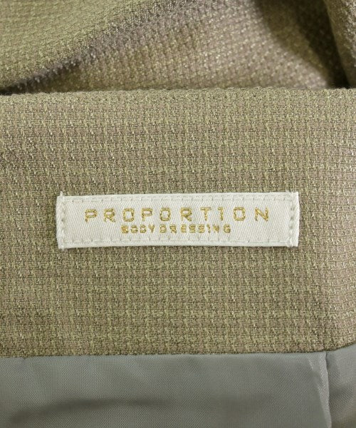 PROPORTION BODY DRESSING กระโปรงสั้น