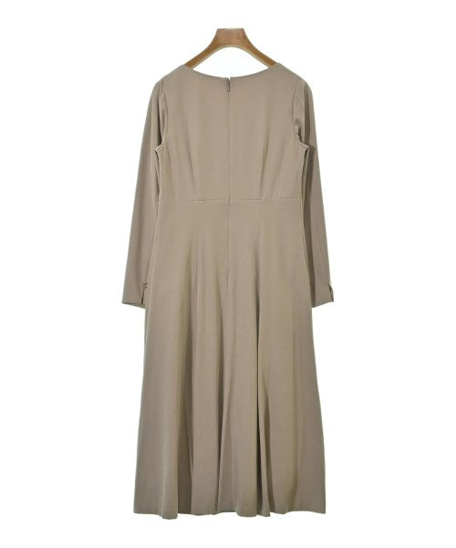 PROPORTION BODY DRESSING ชุดเดรส