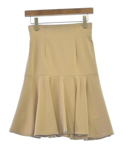 PROPORTION BODY DRESSING กระโปรงยาวถึงเข่า