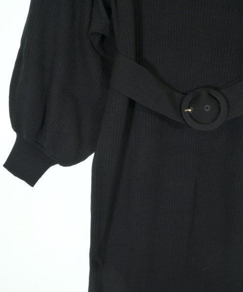 PROPORTION BODY DRESSING ชุดเดรส