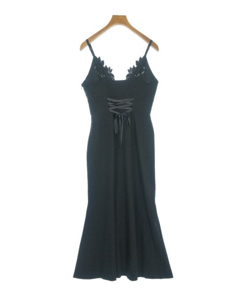 PROPORTION BODY DRESSING ชุดเดรส