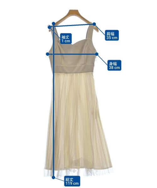 PROPORTION BODY DRESSING ชุดเดรส