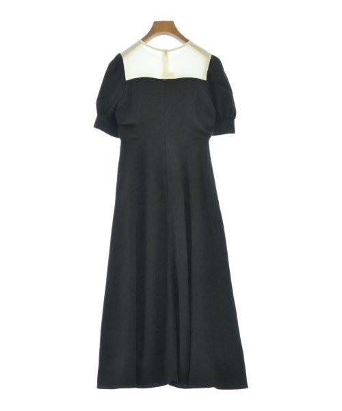 PROPORTION BODY DRESSING ชุดเดรส