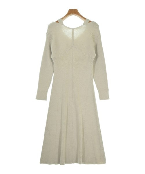 PROPORTION BODY DRESSING ชุดเดรส