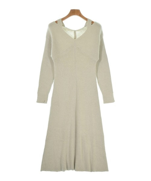 PROPORTION BODY DRESSING ชุดเดรส