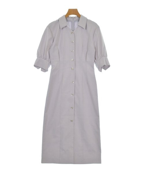 PROPORTION BODY DRESSING เดรสที่เป็นเสื้อเชิ้ตตัวยาว