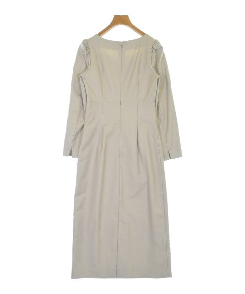 PROPORTION BODY DRESSING ชุดเดรส