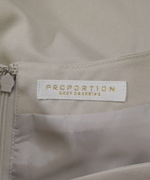 PROPORTION BODY DRESSING ชุดเดรส