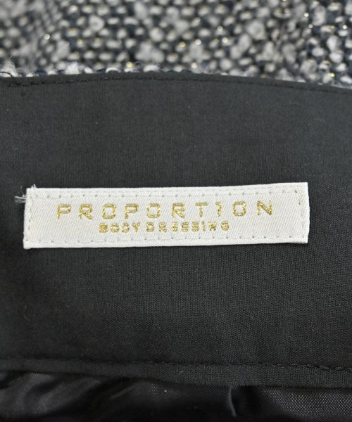 PROPORTION BODY DRESSING กระโปรงสั้น