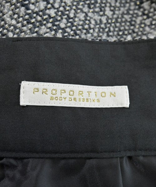 PROPORTION BODY DRESSING กระโปรงสั้น