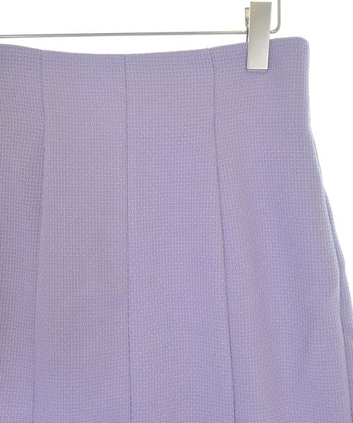 PROPORTION BODY DRESSING กระโปรงยาวถึงเข่า