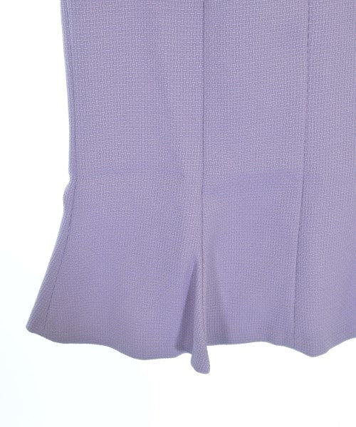 PROPORTION BODY DRESSING กระโปรงยาวถึงเข่า
