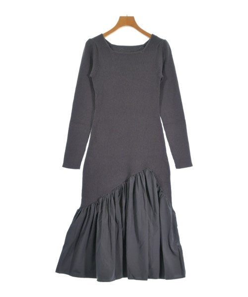 PROPORTION BODY DRESSING ชุดเดรส