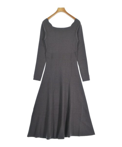 PROPORTION BODY DRESSING ชุดเดรส