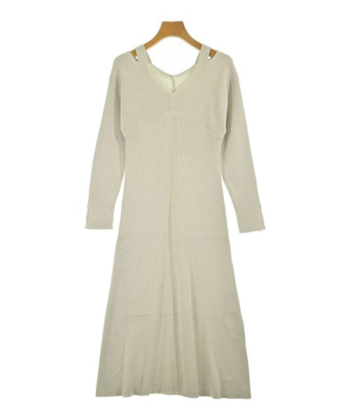 PROPORTION BODY DRESSING ชุดเดรส