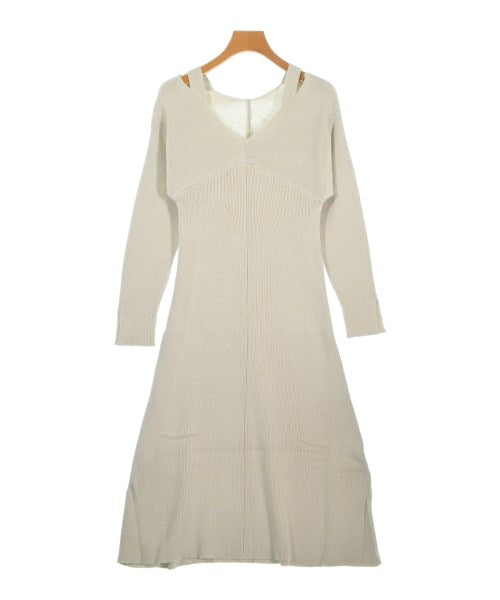 PROPORTION BODY DRESSING ชุดเดรส