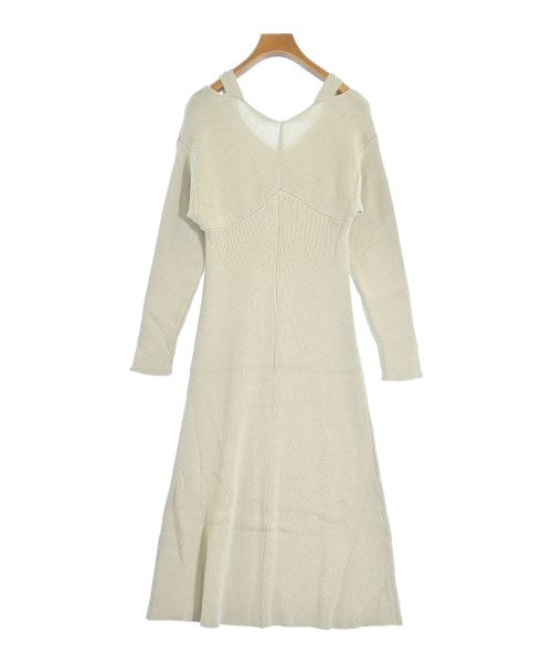 PROPORTION BODY DRESSING ชุดเดรส