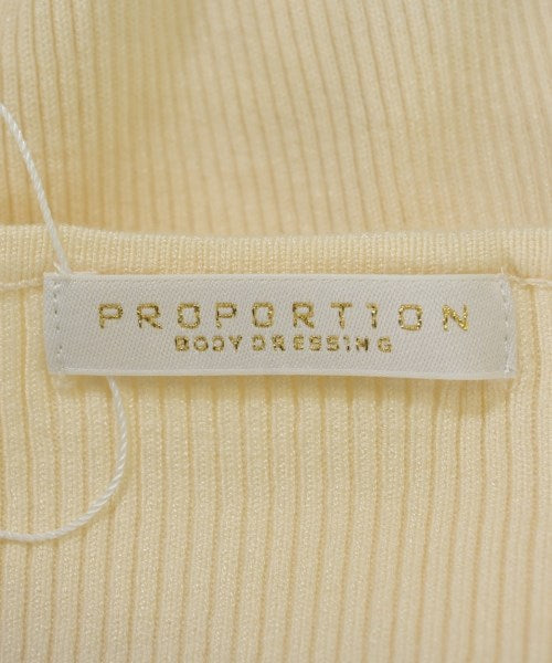 PROPORTION BODY DRESSING เสื้อกันหนาว
