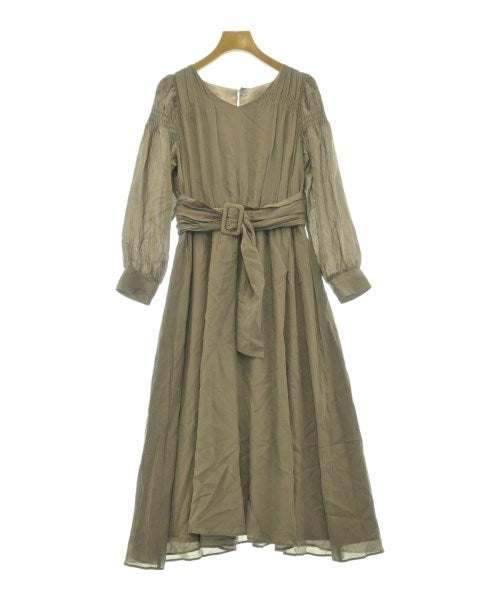 PROPORTION BODY DRESSING ชุดเดรส
