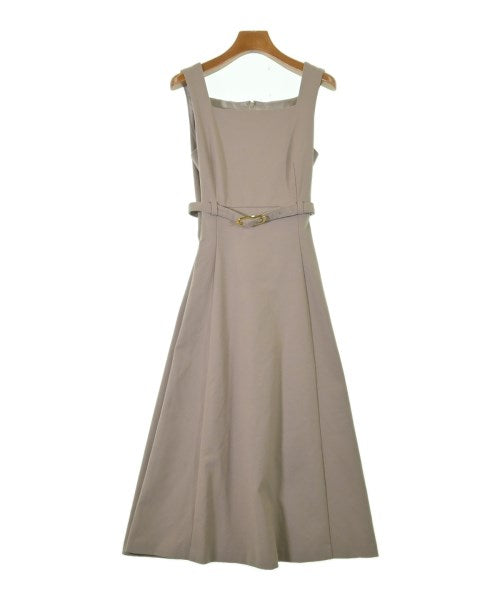 PROPORTION BODY DRESSING ชุดเดรส