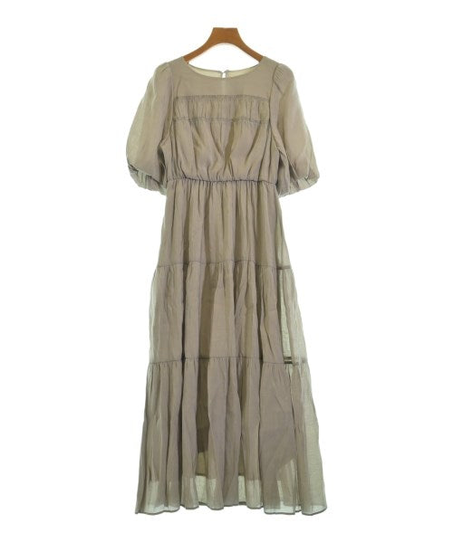 PROPORTION BODY DRESSING ชุดเดรส