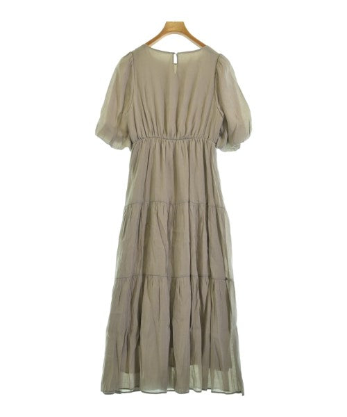 PROPORTION BODY DRESSING ชุดเดรส