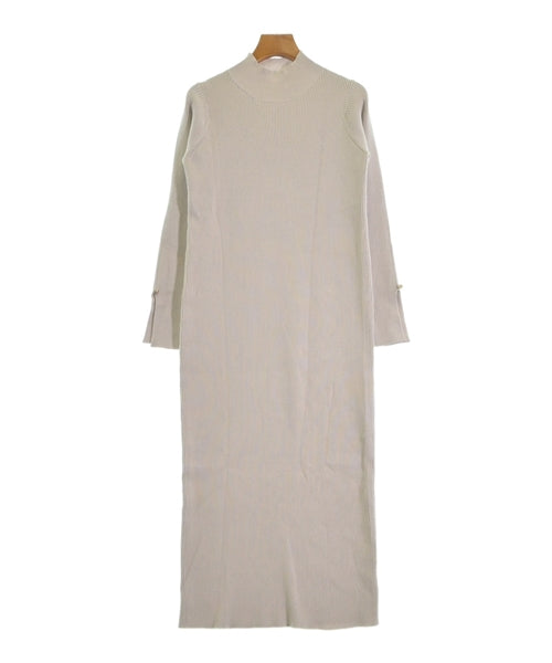 PROPORTION BODY DRESSING ชุดเดรส