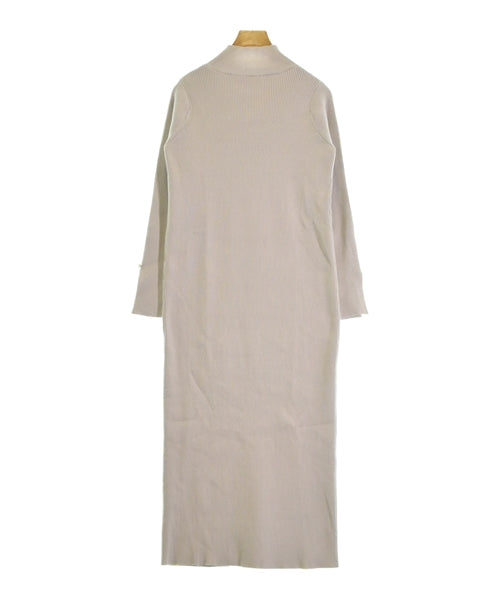 PROPORTION BODY DRESSING ชุดเดรส