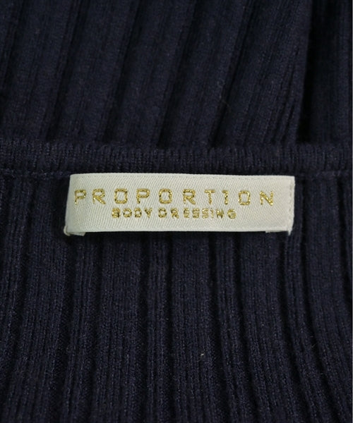 PROPORTION BODY DRESSING เสื้อกันหนาว
