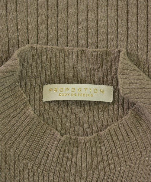 PROPORTION BODY DRESSING เสื้อกันหนาว