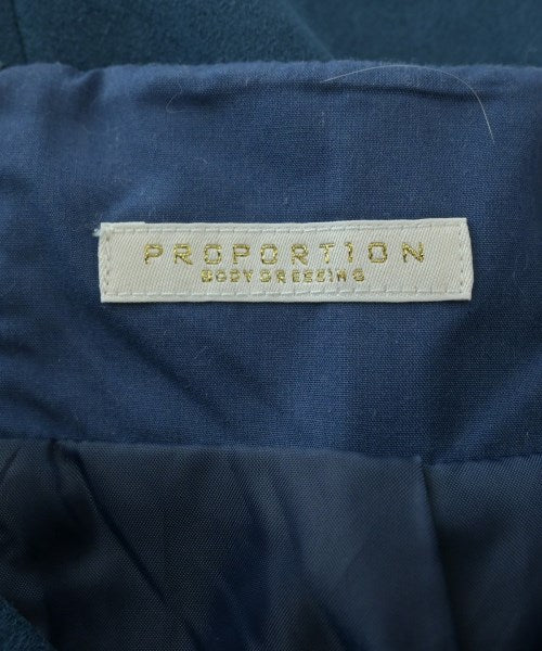 PROPORTION BODY DRESSING กระโปรงยาวถึงเข่า