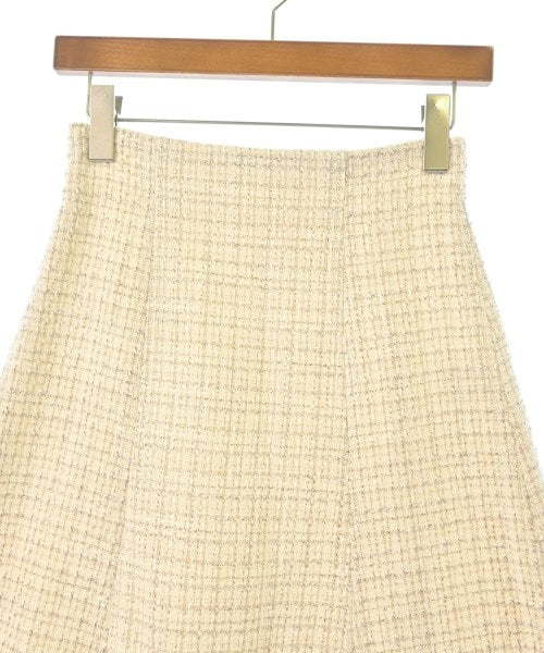 PROPORTION BODY DRESSING กระโปรงยาวถึงเข่า