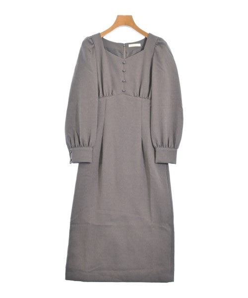 PROPORTION BODY DRESSING ชุดเดรส