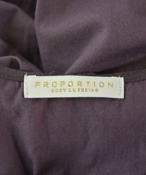 PROPORTION BODY DRESSING เสื้อยืด/เสื้อท็อปส์