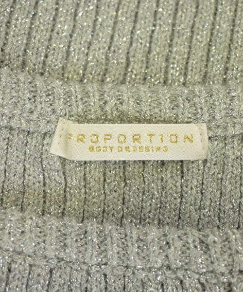 PROPORTION BODY DRESSING เสื้อกันหนาว