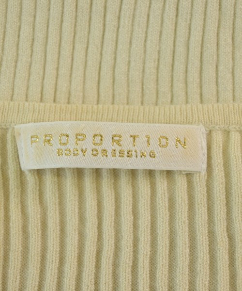 PROPORTION BODY DRESSING เสื้อกันหนาว