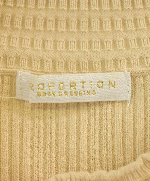 PROPORTION BODY DRESSING เสื้อกันหนาว